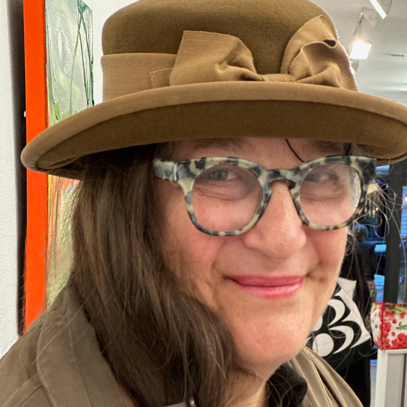 Lois Bender
