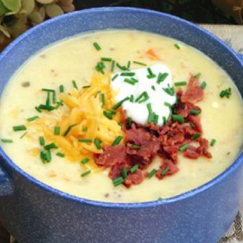 Instant Pot Classic Chili, Loaded Baked Potato Soup and Rolls