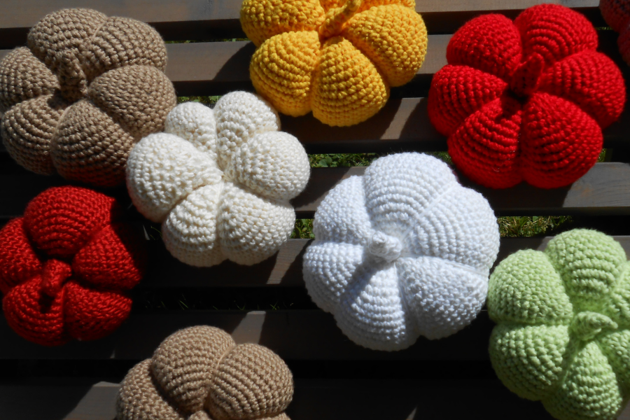 crochet pumpkins